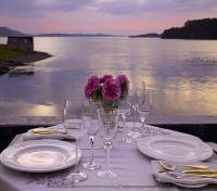 Pool House Dining